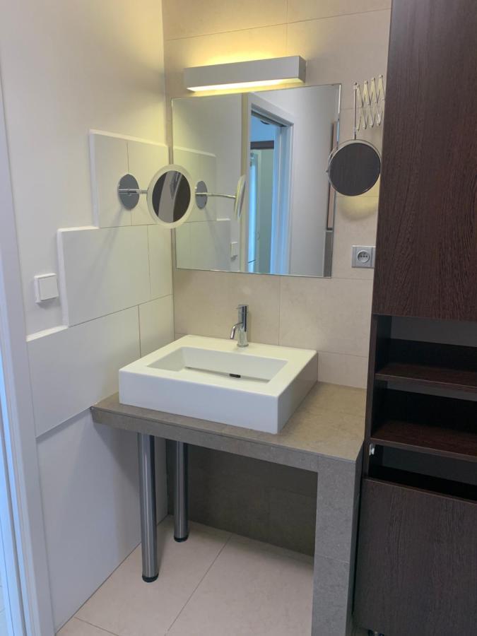 Apartman S Wellness Sluzbami Čerčany Bagian luar foto