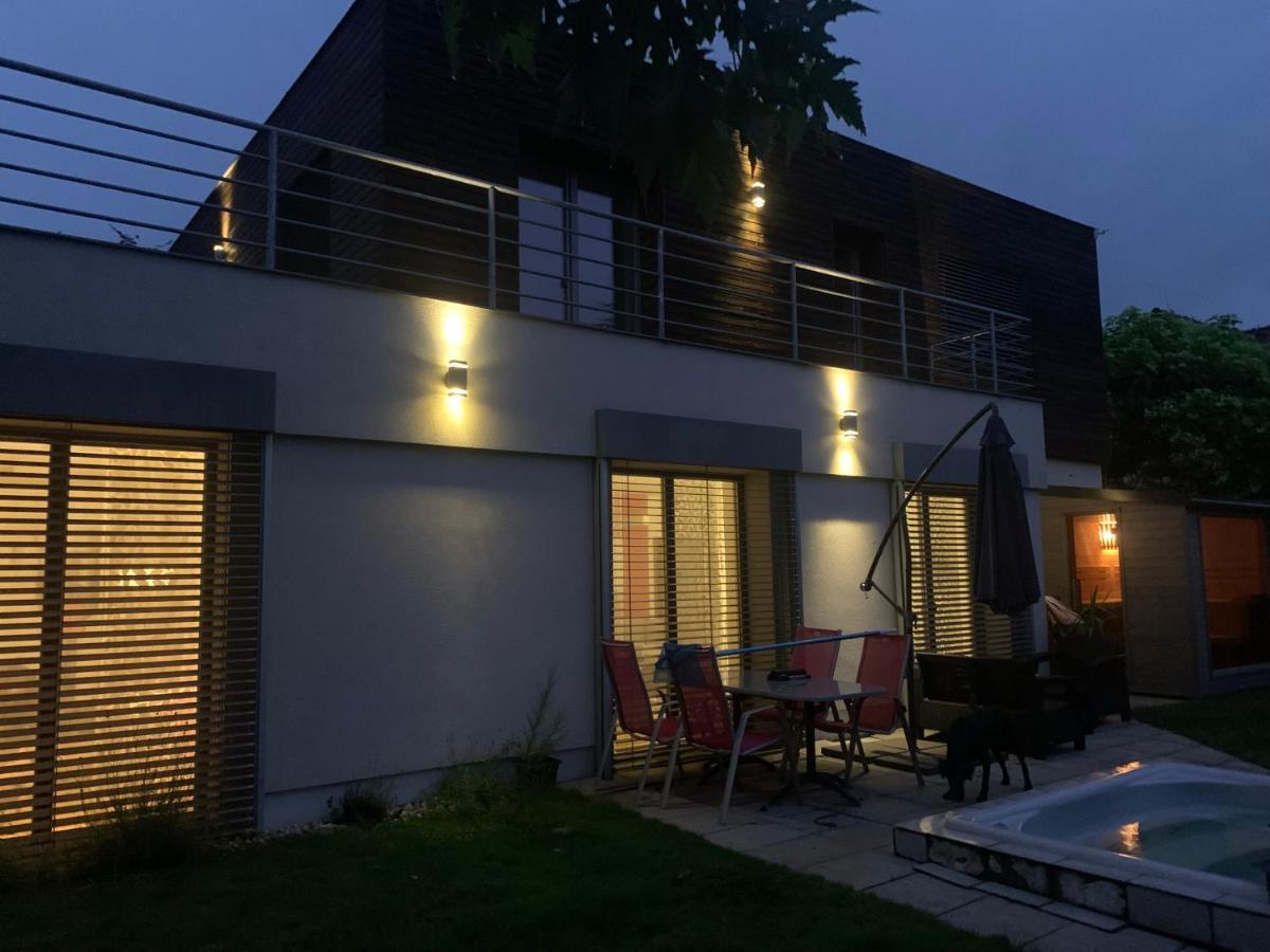 Apartman S Wellness Sluzbami Čerčany Bagian luar foto