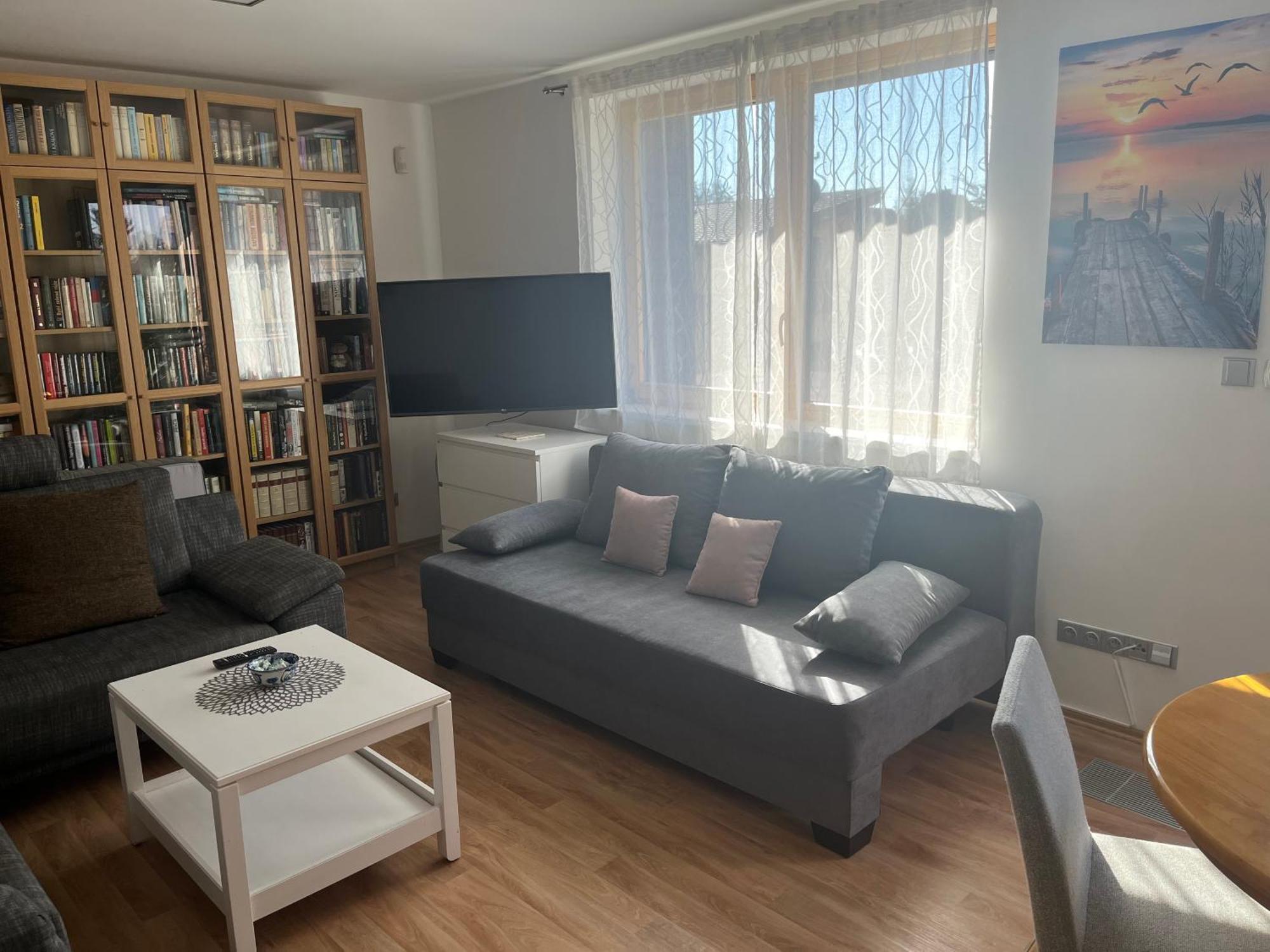 Apartman S Wellness Sluzbami Čerčany Bagian luar foto